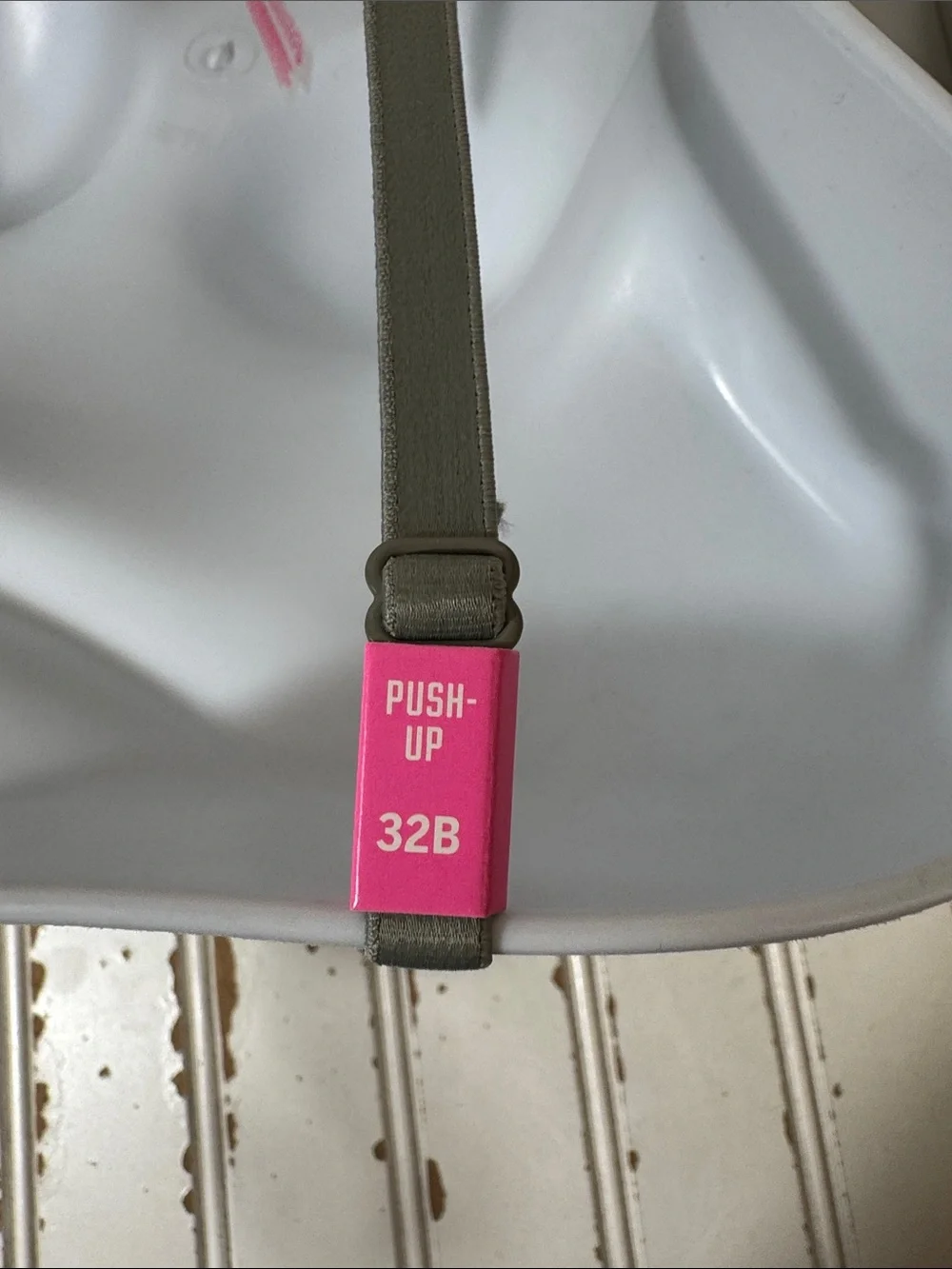 PINK Victoria's Secret Wear Everywhere Push-Up Bra 32B Green Camo‎ Earthy